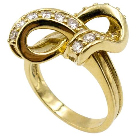 maurizio gucci pinky ring|Gucci trademark ring in gold.